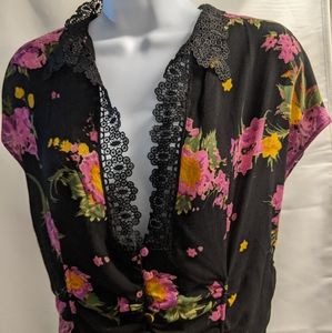 Free People short black floral dress w/lace collar - NWT